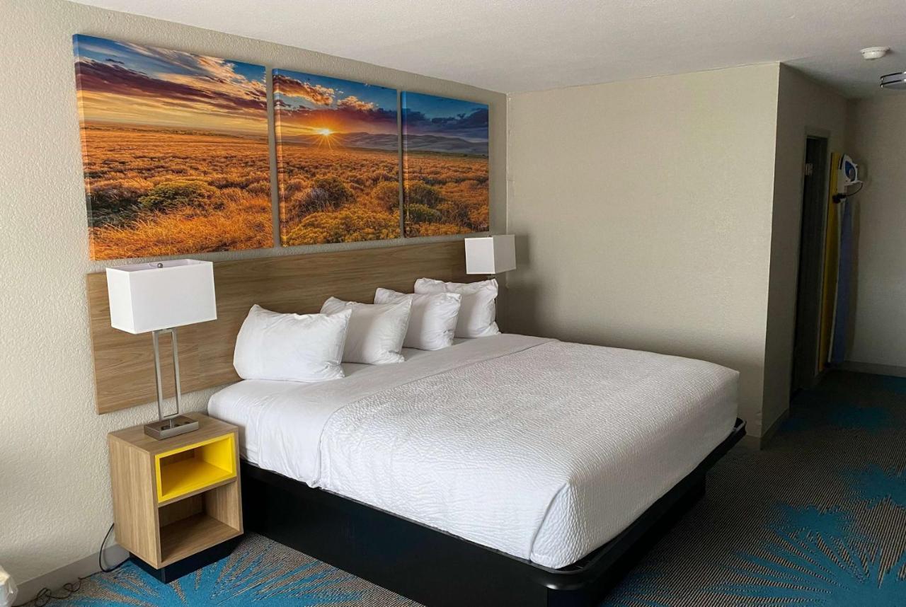 Days Inn By Wyndham Waco University Area エクステリア 写真