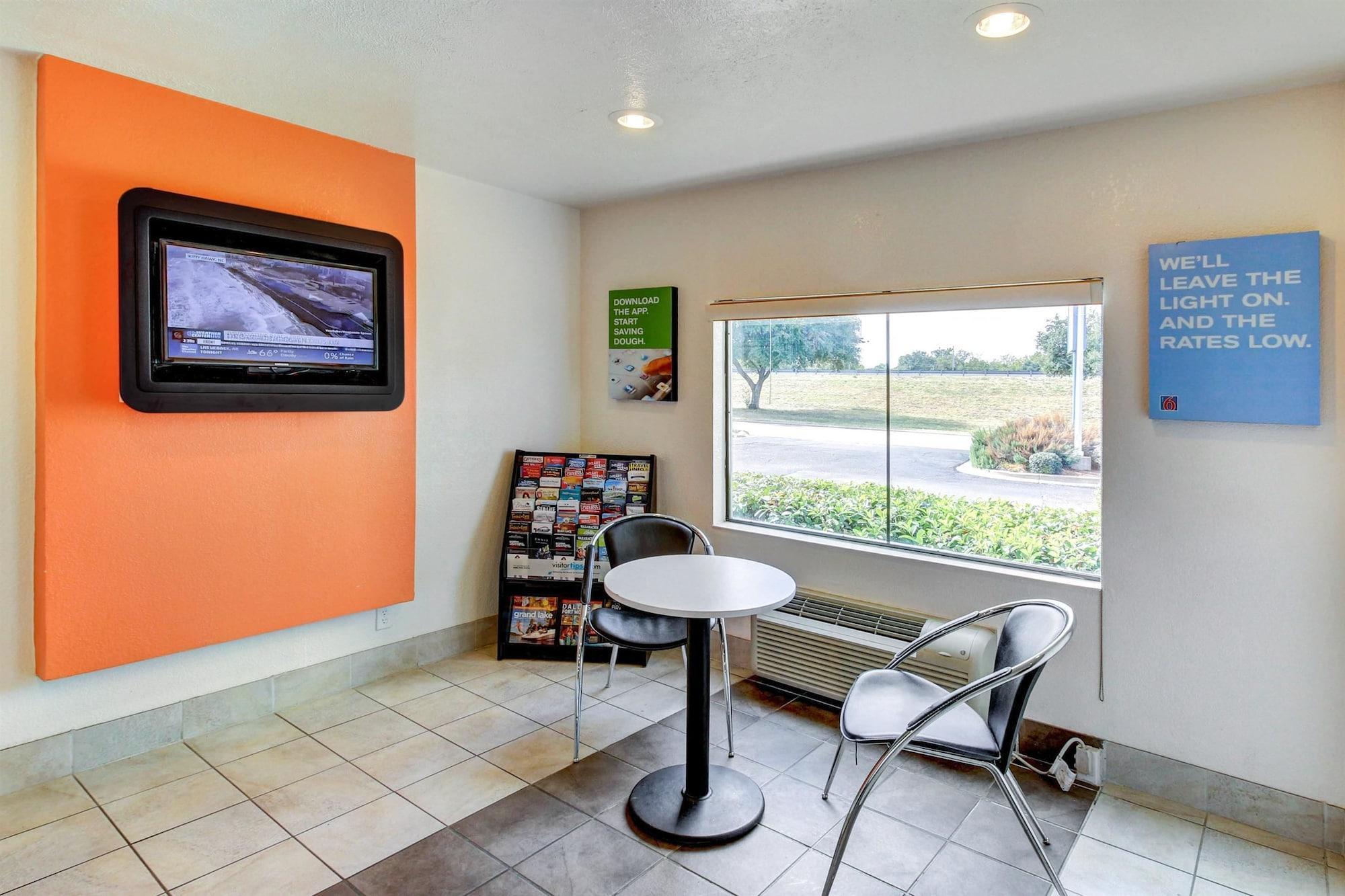 Days Inn By Wyndham Waco University Area エクステリア 写真