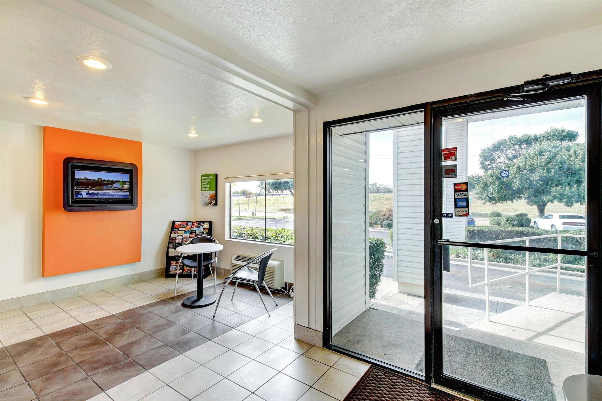 Days Inn By Wyndham Waco University Area エクステリア 写真