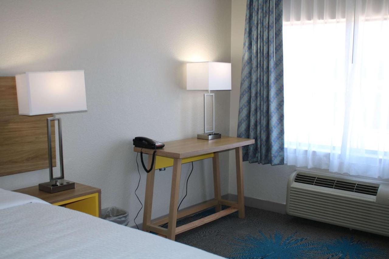 Days Inn By Wyndham Waco University Area エクステリア 写真